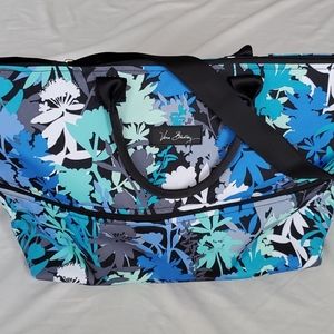 Vera Bradley Expandable Tote in Camofloral